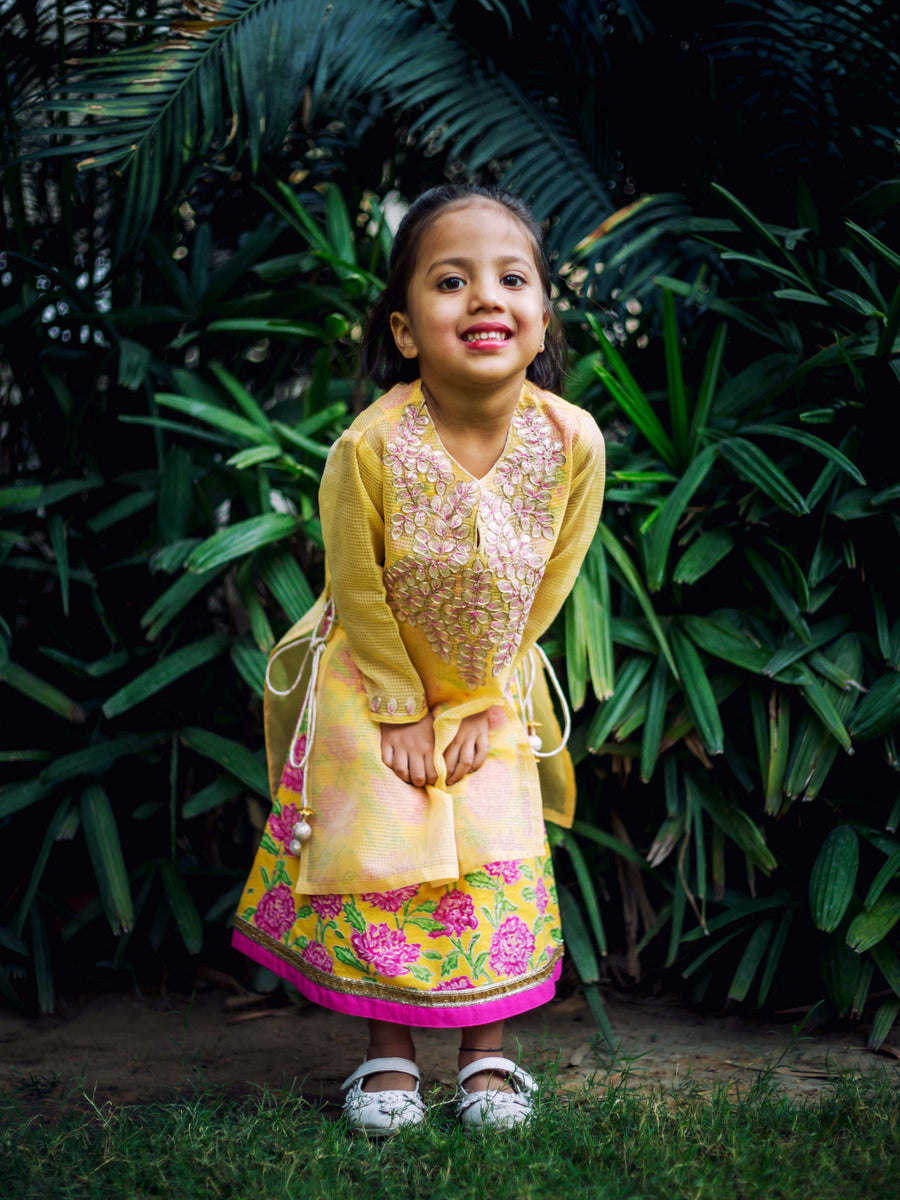 Let s Dip into Trends of Indo Western Dresses for Baby Girls