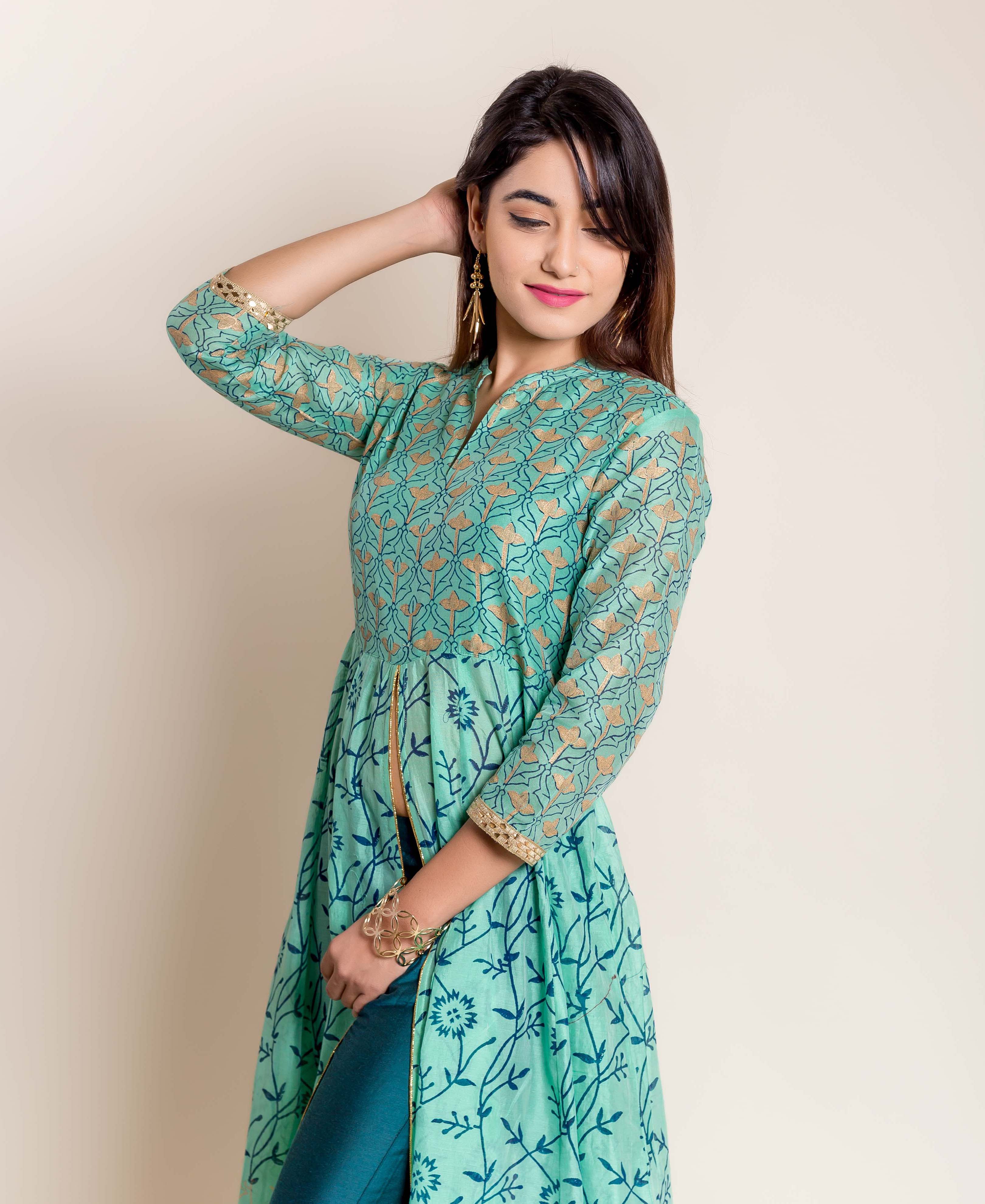 Top 7 Indo Western Kurtis that will blow your mind